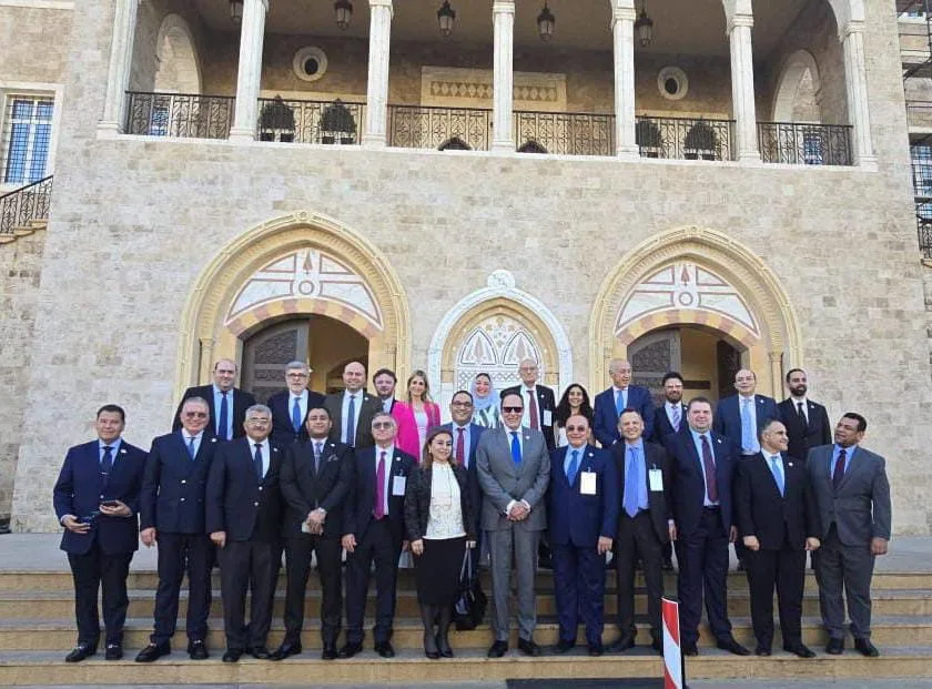 رئيسة المجلس العربي لسيدات الأعمال تستعرض سبل تعزيز التعاون الاقتصادي مع رئيس الوزراء اللبناني رئيسة المجلس العربي لسيدات الأعمال تستعرض سبل تعزيز التعاون الاقتصادي مع رئيس الوزراء اللبناني