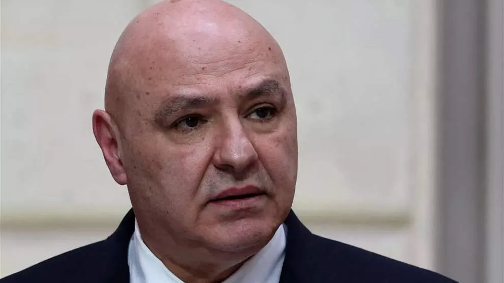 الرئيس عون يتصل بالرئيس الإماراتي ويشكره على إرسال بعثة لتقييم احتياجات لبنان الرئيس عون يتصل بالرئيس الإماراتي ويشكره على إرسال بعثة لتقييم احتياجات لبنان