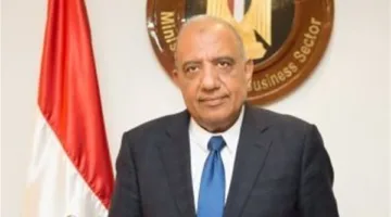 وزير الكهرباء يتوجه إلى فرنسا لبحث سبل تعزيز التعاون في قطاع الطاقة النظيفة