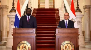 وزير الخارجية والهجرة يعقد مشاورات دبلوماسية مع نظيره من غامبيا