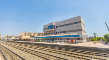 الوزير يفيد ببدء تشغيل أبراج الإشارات في محطات الزقازيق والإسماعيلية والفردان غرب.