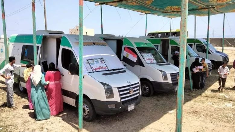 فحص 287 حالة من المستحقين للرعاية في قافلة طبية بمحافظة الغربية