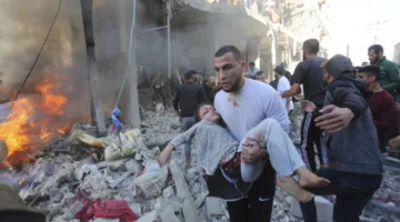مجزرة مروعة.. 20 شهيدا جراء قصف الاحتلال لمطعم وسوق شعبي بمدينة غزة