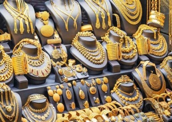 20 جنيها دفعة واحدة.. مفاجأة في سعر الذهب اليوم الإثنين وعيار 21 يصدم المستثمرين 20 جنيها دفعة واحدة.. مفاجأة في سعر الذهب اليوم الإثنين وعيار 21 يصدم المستثمرين