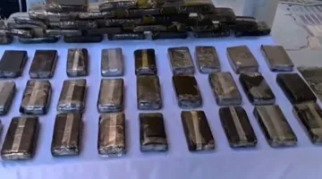 الحكم بالسجن 10 سنوات وغرامة 50 ألف جنيه لشخصين بتهمة تجارة المخدرات في رأس سدر.