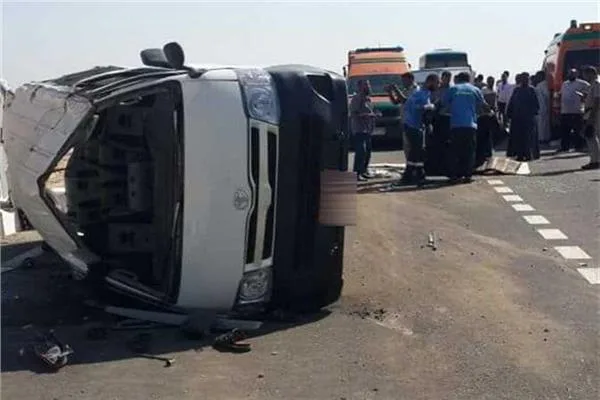إصابة 11 فردًا نتيجة انقلاب حافلة صغيرة في المنيب إصابة 11 فردًا نتيجة انقلاب حافلة صغيرة في المنيب