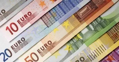 تراجع سعر اليورو اليوم الثلاثاء 6 مايو 2025 أمام الجنيه فى بداية التعاملات تراجع سعر اليورو اليوم الثلاثاء 6 مايو 2025 أمام الجنيه فى بداية التعاملات
