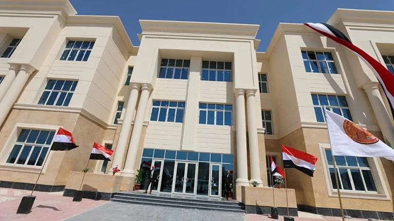 جامعة المنيا الأهلية: وضع اللمسات النهائية لتجهيز معامل كليات طب الأسنان والصيدلة والطب والهندسة جامعة المنيا الأهلية: وضع اللمسات النهائية لتجهيز معامل كليات طب الأسنان والصيدلة والطب والهندسة