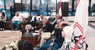 أزمة مباراة القمة.. الزمالك يتمسك بخصم 3 نقاط من الأهلى نهاية الموسم أزمة مباراة القمة.. الزمالك يتمسك بخصم 3 نقاط من الأهلى نهاية الموسم