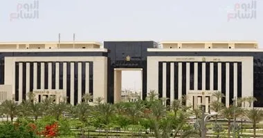 وزارة العمل تعلن فرص عمل جديدة فى الصيدليات برواتب تصل لـ9400 جنيه وزارة العمل تعلن فرص عمل جديدة فى الصيدليات برواتب تصل لـ9400 جنيه