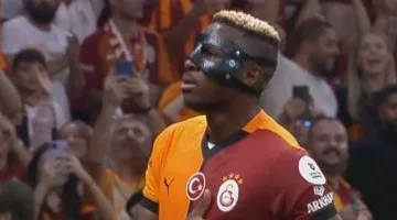الهلال والعين يستعدان لدفع الشرط الجزائى فى عقد أوسيمين لخطفه من كبار أوروبا