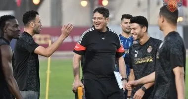 تفاصيل مفاوضات الزمالك مع أيمن الرمادى لخلافة بيسيرو تفاصيل مفاوضات الزمالك مع أيمن الرمادى لخلافة بيسيرو