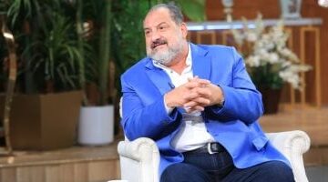 خالد الصاوي والد سلمي أبو ضيف في فيلم "ليه تعيشها لوحدك"