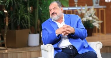 خالد الصاوي والد سلمي أبو ضيف في فيلم "ليه تعيشها لوحدك" خالد الصاوي والد سلمي أبو ضيف في فيلم "ليه تعيشها لوحدك"