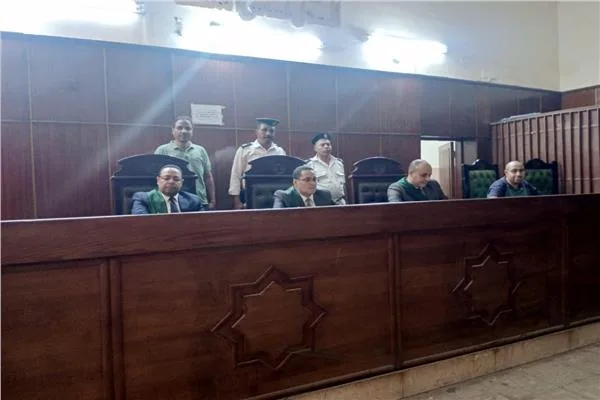 إحالة أوراق قاتل ابنه في سوهاج للمفتي.. وأم الضحية: نام وارتاح يا عز حقك رجع إحالة أوراق قاتل ابنه في سوهاج للمفتي.. وأم الضحية: نام وارتاح يا عز حقك رجع