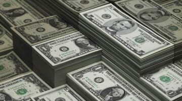 سعر الدولار  اليوم الإثنين 5-5-2025 فى بداية التعاملات بالبنوك