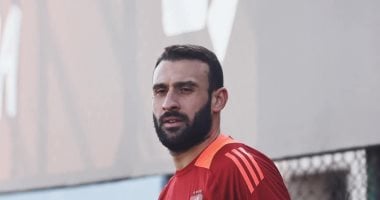 الأهلي يفحص عمر كمال عبد الواحد لتحديد موقفه من مباراة المصري الأهلي يفحص عمر كمال عبد الواحد لتحديد موقفه من مباراة المصري