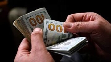 سعر الدولار يسجل 50.63 جنيه للشراء من البنك الاهلى اليوم الثلاثاء 6-5-2025