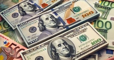 لحظة بلحظة.. سعر الدولار مقابل الجنيه داخل البنوك المصرية لحظة بلحظة.. سعر الدولار مقابل الجنيه داخل البنوك المصرية