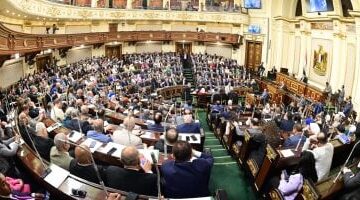 هل يجوز ترقية الموظف خلال الإجازة بدون أجر؟.. القانون يُجيب