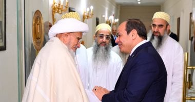 الرئيس السيسى يستقبل سُلطان "البهرة" بالهند وأنجاله.. فيديو الرئيس السيسى يستقبل سُلطان "البهرة" بالهند وأنجاله.. فيديو