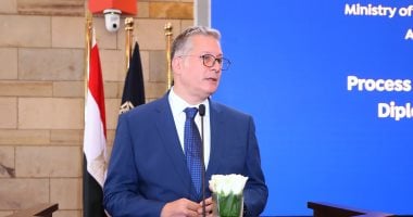 وزارة البترول تطلق دبلومة متخصصة في سلامة العمليات لتدريب وتأهيل الكوادر المهنية وزارة البترول تطلق دبلومة متخصصة في سلامة العمليات لتدريب وتأهيل الكوادر المهنية