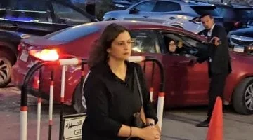 علا الشافعي تقدم واجب العزاء في المنتج وليد مصطفي