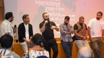 محمود زين مخرج love bites بمهرجان أسوان: تعبنا جدا لنجد ممثلة تلعب دور الجثة