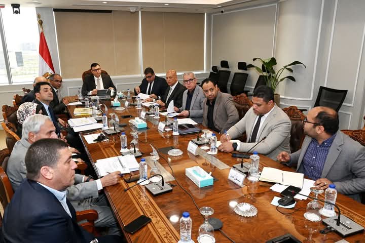 وزير الإسكان يتابع موقف تنفيذ المرحلة الثانية لمحطة تنقية مياه الشرب بمدينة ٦ أكتوبر وزير الإسكان يتابع موقف تنفيذ المرحلة الثانية لمحطة تنقية مياه الشرب بمدينة ٦ أكتوبر