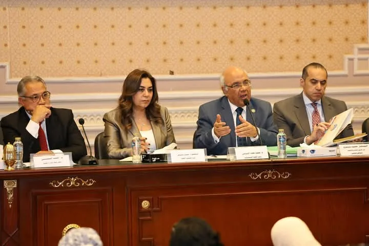 وزيرة التنمية المحلية تشارك في الاجتماع المشترك بين لجنة الإسكان ولجنتي التنمية المحلية والشئون الدستورية وزيرة التنمية المحلية تشارك في الاجتماع المشترك بين لجنة الإسكان ولجنتي التنمية المحلية والشئون الدستورية