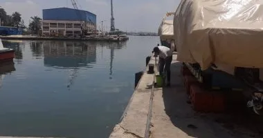 محافظ الإسماعيلية يتابع جهود إدارة البيئة على بحيرة التمساح لتقليل مصادر التلوث محافظ الإسماعيلية يتابع جهود إدارة البيئة على بحيرة التمساح لتقليل مصادر التلوث