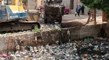 محافظ دمياط يتابع أعمال تطهير ترعة عزبة البرج