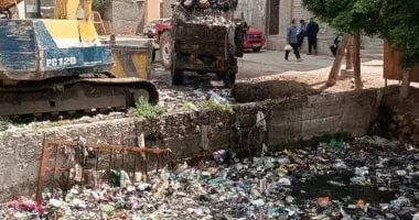 محافظ دمياط يتابع أعمال تطهير ترعة عزبة البرج محافظ دمياط يتابع أعمال تطهير ترعة عزبة البرج