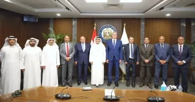 وزير البترول يبحث مع مجموعة موانئ أبوظبي سبل تعزيز التعاون المشترك وزير البترول يبحث مع مجموعة موانئ أبوظبي سبل تعزيز التعاون المشترك