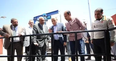 محافظ كفر الشيخ يفتتح محطة رفع صرف صحى قرية الشهابية لخدمة 15 ألف نسمة.. فيديو محافظ كفر الشيخ يفتتح محطة رفع صرف صحى قرية الشهابية لخدمة 15 ألف نسمة.. فيديو
