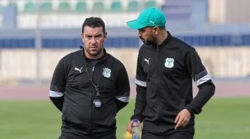 أنيس بوجلبان يطالب لاعبي المصري بنقاط الأهلي للحفاظ على المربع الذهبي