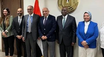وزير الكهرباء يبحث مع وفد مؤسسة التمويل الدولية "iFC" سبل التعاون بالطاقة المتجددة