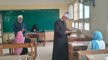 قيادات "منطقة شمال سيناء الأزهرية" تواصل متابعة الامتحانات