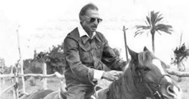 على هامش السيرة وركوب الخيل.. محطات لا تنسى في حياة أحمد مظهر على هامش السيرة وركوب الخيل.. محطات لا تنسى في حياة أحمد مظهر