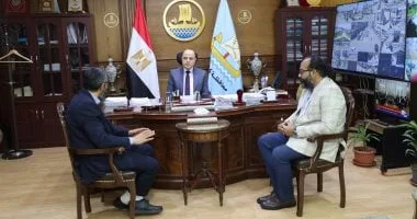 محافظ كفر الشيخ يناقش جهود حماية السواحل ويعلن توفير المنتجات بأسعار مخفضة محافظ كفر الشيخ يناقش جهود حماية السواحل ويعلن توفير المنتجات بأسعار مخفضة
