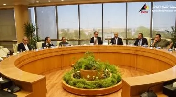 اللجنة العليا لمنتدى القاهرة للإعلام تعقد أولى اجتماعاتها بمدينة الإنتاج الإعلامى