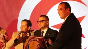 المهرجان الدولى للمونودراما بقرطاج يكرم المخرج مازن الغرباوي بدروته الـ 7