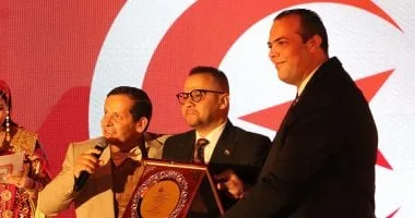 المهرجان الدولى للمونودراما بقرطاج يكرم المخرج مازن الغرباوي بدروته الـ 7 المهرجان الدولى للمونودراما بقرطاج يكرم المخرج مازن الغرباوي بدروته الـ 7