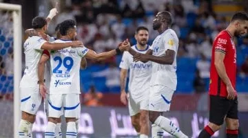 الهلال يكتسح الرائد بخماسية ويواصل مطاردة الاتحاد على صدارة الدوري السعودي