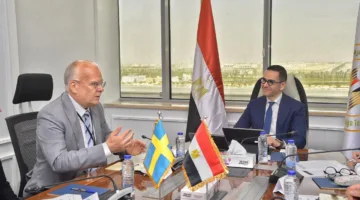 وزير الاستثمار يلتقي السفير السويدي لبحث سبل تعزيز العلاقات الاقتصادية بين البلدين