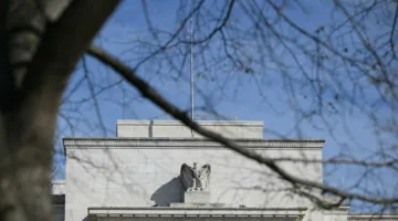 الاحتياطي الفيدرالي الأميركي يُبقي على أسعار الفائدة دون تغيير للمرة الثالثة في 2025