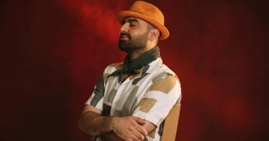السوري خاطر ضوا يطرح أغنية "تجلّى الحُسن" بالتعاون مع شادي مؤنس.. فيديو السوري خاطر ضوا يطرح أغنية "تجلّى الحُسن" بالتعاون مع شادي مؤنس.. فيديو