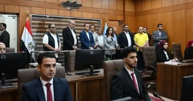 رئيس الوزراء يتفقد مركز سيطرة الشبكة الوطنية للطوارئ والسلامة العامة بالغربية رئيس الوزراء يتفقد مركز سيطرة الشبكة الوطنية للطوارئ والسلامة العامة بالغربية