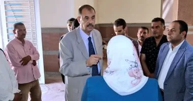 محافظ سوهاج يتفقد معرض تسويق المنتجات الحرفية بحى الكوثر محافظ سوهاج يتفقد معرض تسويق المنتجات الحرفية بحى الكوثر
