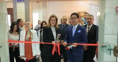 رئيس جامعة بنها يفتتح معرض للمشروعات الطلابية فى مجال العلوم التطبيقية رئيس جامعة بنها يفتتح معرض للمشروعات الطلابية فى مجال العلوم التطبيقية